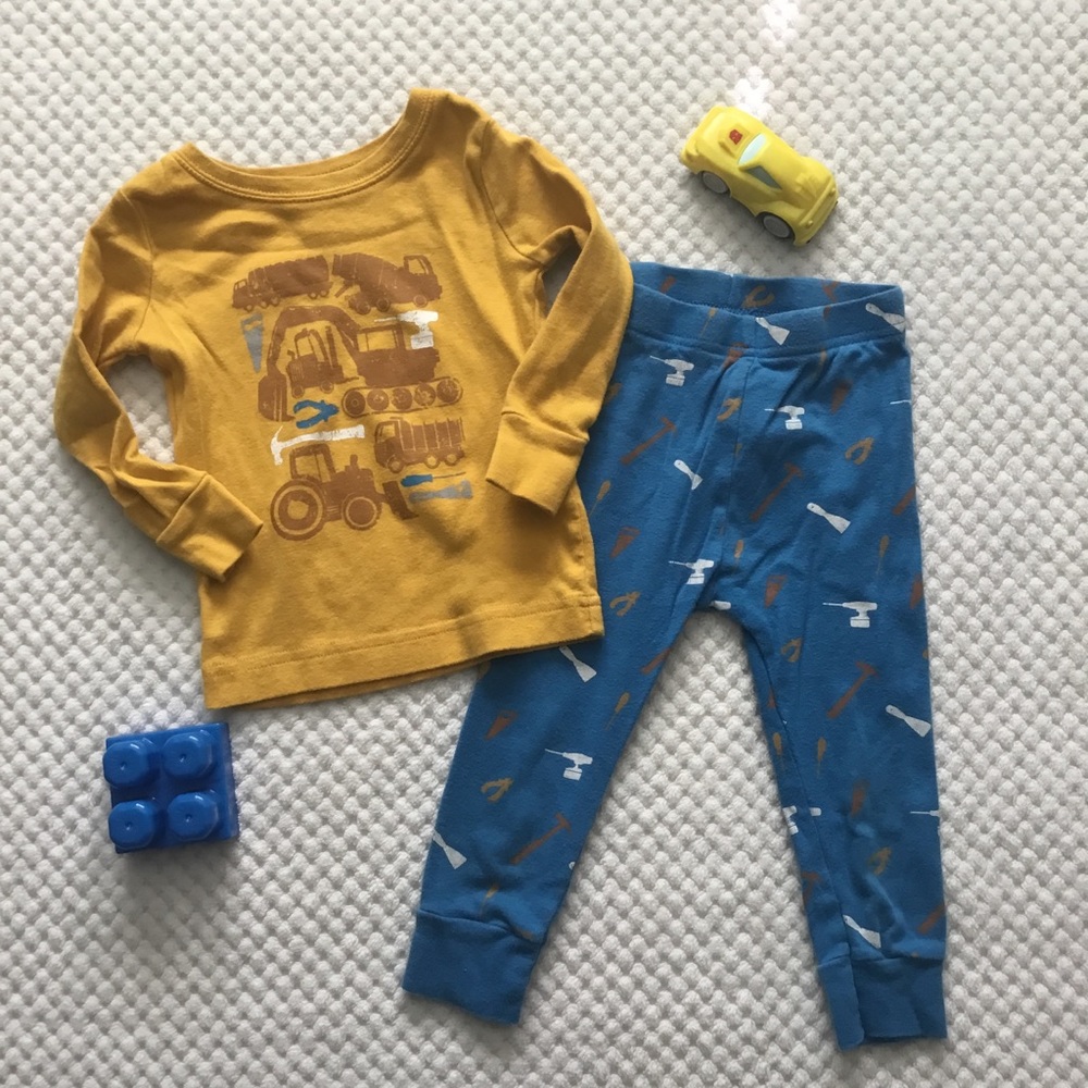 OLD NAVY CONSTRUCTION 🚧 PJ’S 18-24 MONTHS NWOT🔨